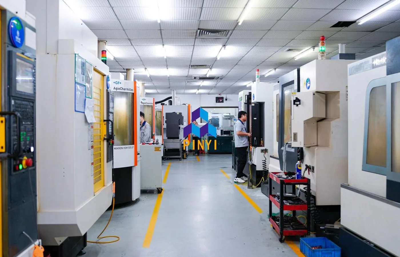 CNC machining workshop reference photograph